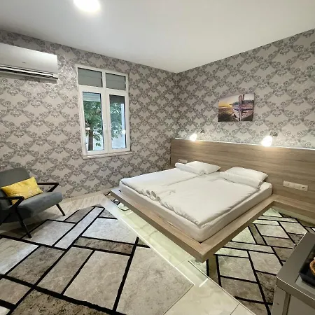 Pansiyon De Luxe Burgas, Center